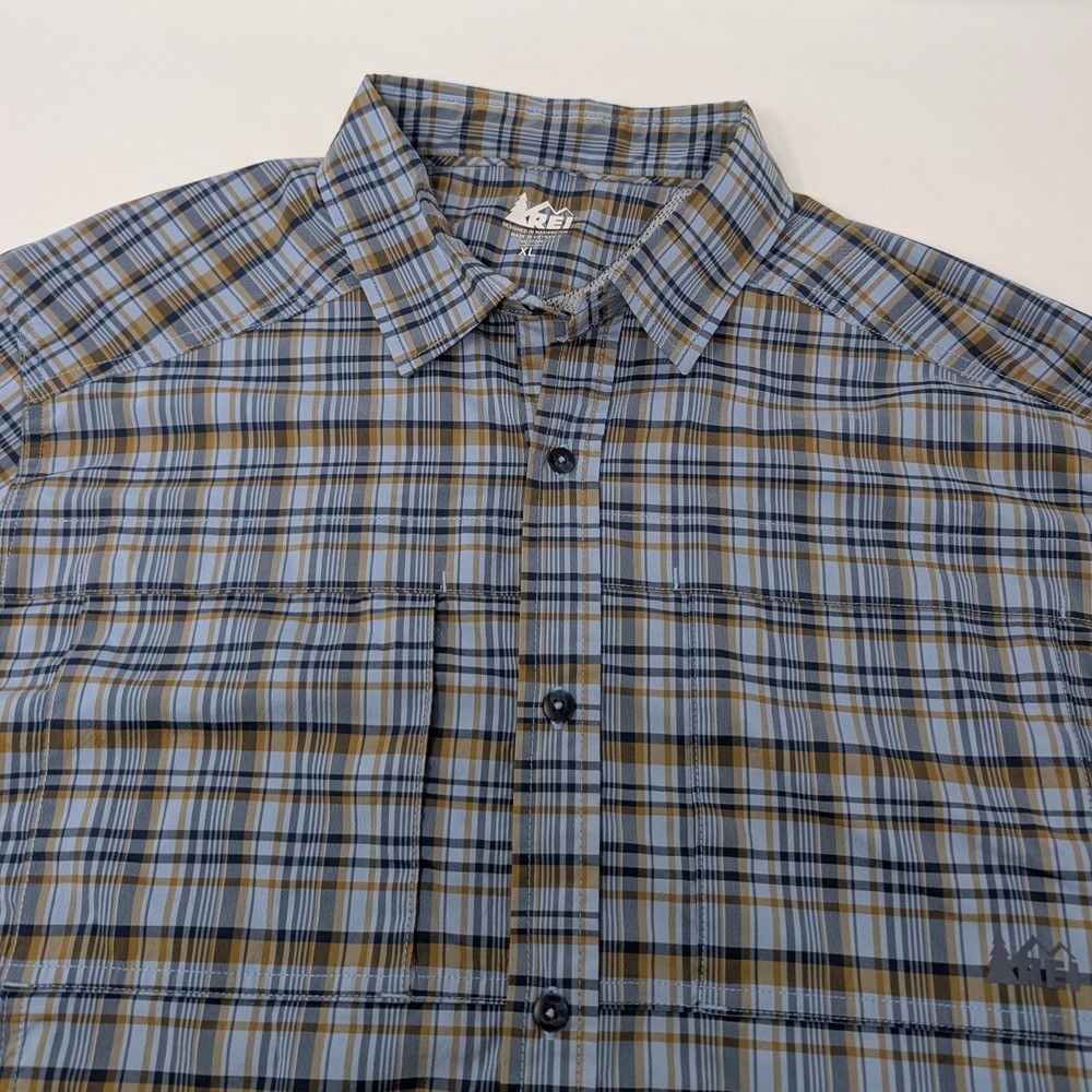 REI Men's‎ XL Gold Blue Plaid Long Sleeve Technical Shirt Hiking Outdoor